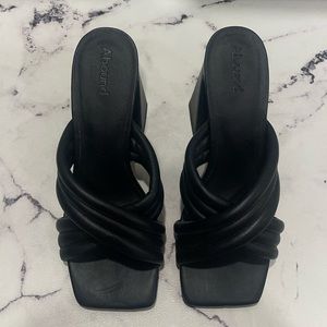 Abound black cross strap heels